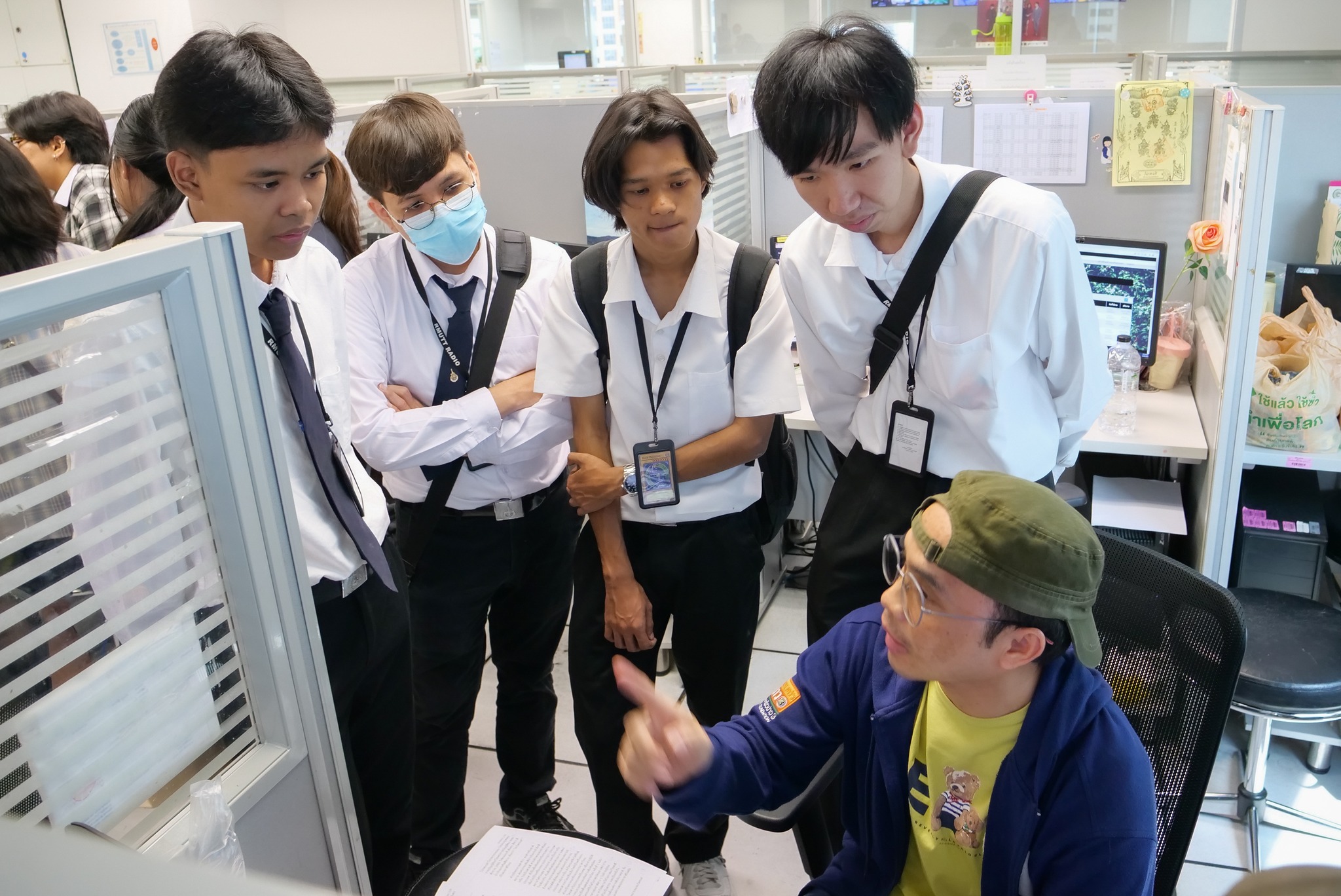 สถานีวิทยุกระจายเสียง มทร.ธัญบุรี FM 89.5 MHz เรียนรู้ เจาะลึก การผลิตรายการข่าว ณ "สถานีโทรทัศน์ไทยทีวีสีช่อง 3"