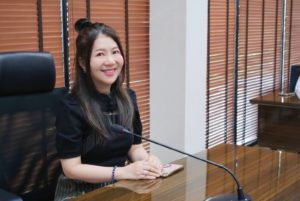 สถานีวิทยุกระจายเสียง มทร.ธัญบุรี เปิดโลกวิทยุยุคดิจิทัล ถ่ายทอดประสบการณ์งานข่าวและสื่อออนไลน์ ให้นักศึกษา สาขาวิชาเทคโนโลยีมัลติมีเดีย คณะบริหารธุรกิจและเทคโนโลยีสารสนเทศ มทร.ตะวันออก