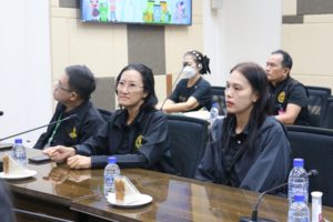 สถานีวิทยุกระจายเสียง มทร.ธัญบุรี เดินหน้าโครงการ “RMUTT RADIO ไม่เทรวม”ส่งเสริมการจัดการขยะอย่างถูกวิธีภายในองค์กร มุ่งยกระดับสู่การเป็นสำนักงานสีเขียว (Green Office)