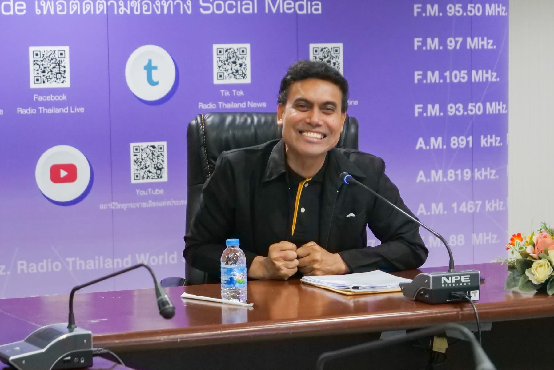 สถานีวิทยุกระจายเสียง มทร.ธัญบุรี เเลกเปลี่ยนเรียนรู้ สถานีวิทยุกระจายเสียงแห่งประเทศไทย กรมประชาสัมพันธ์ เชื่อมโยงเครือข่ายวิชาชีพ เสริมทักษะสื่อดิจิทัล พร้อมก้าวสู่การเป็นสื่อวิทยุยุคใหม่