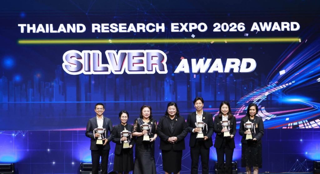 มทร.ธัญบุรี ขึ้นรับถ้วยรางวัล Silver Awards บนเวทีงานมหกรรมงานวิจัยแห่งชาติ 2569